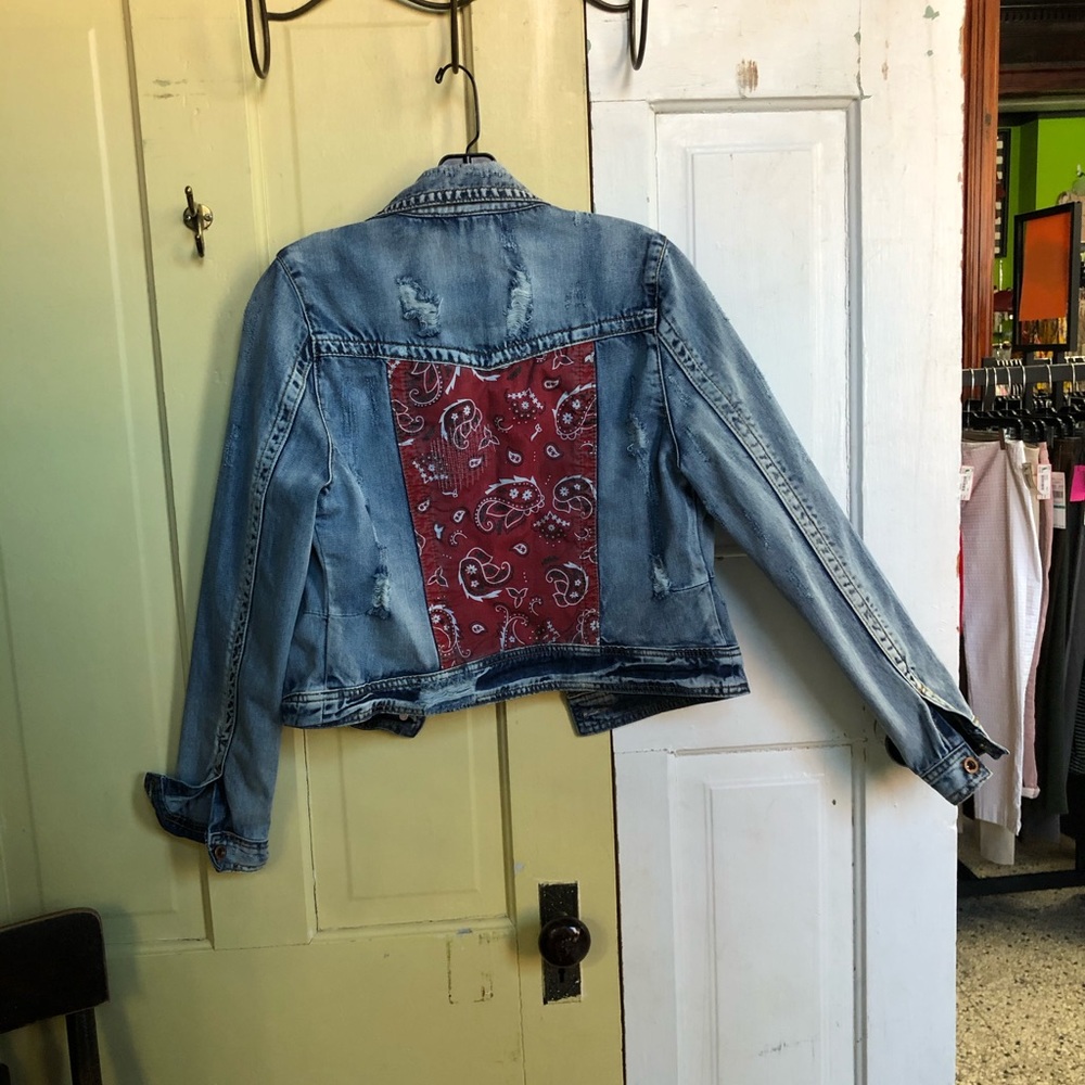 Jean jacket - Picture 3 of 4